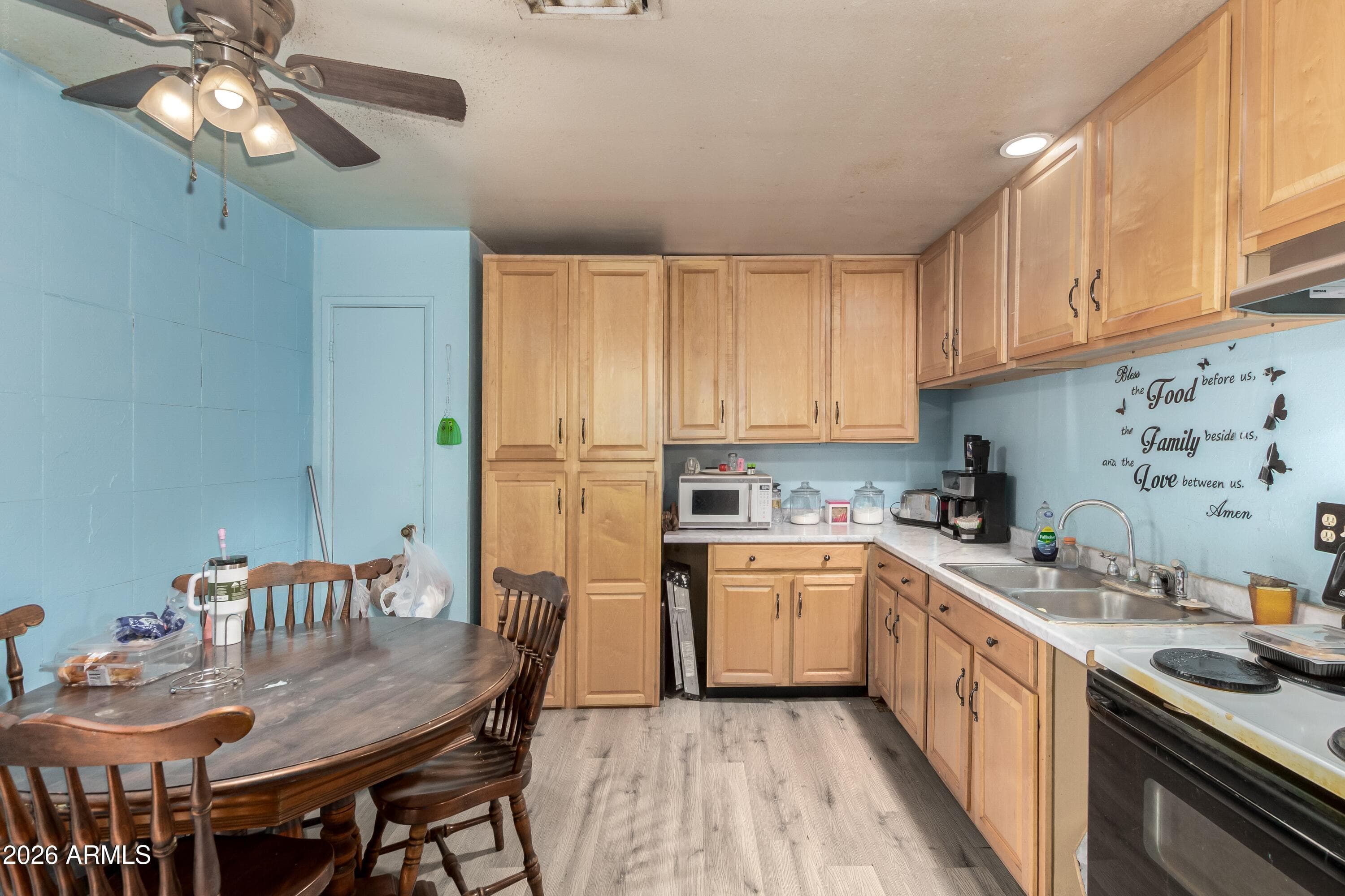 5001 S 19TH Drive, Phoenix, AZ 85041 — photo 11 of 27