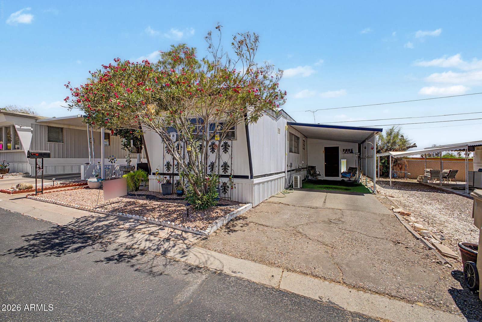 10401 N CAVE CREEK Road 158, Phoenix, AZ 85020 — photo 19 of 20