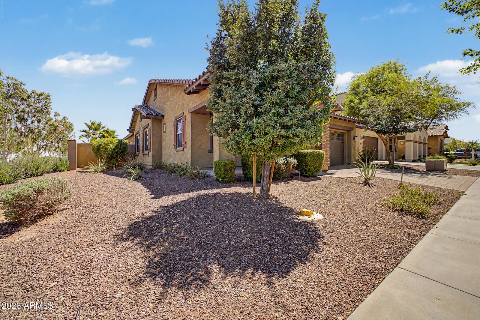 20713 W PARK MEADOWS Drive, Buckeye, AZ 85396 — photo 3 of 35