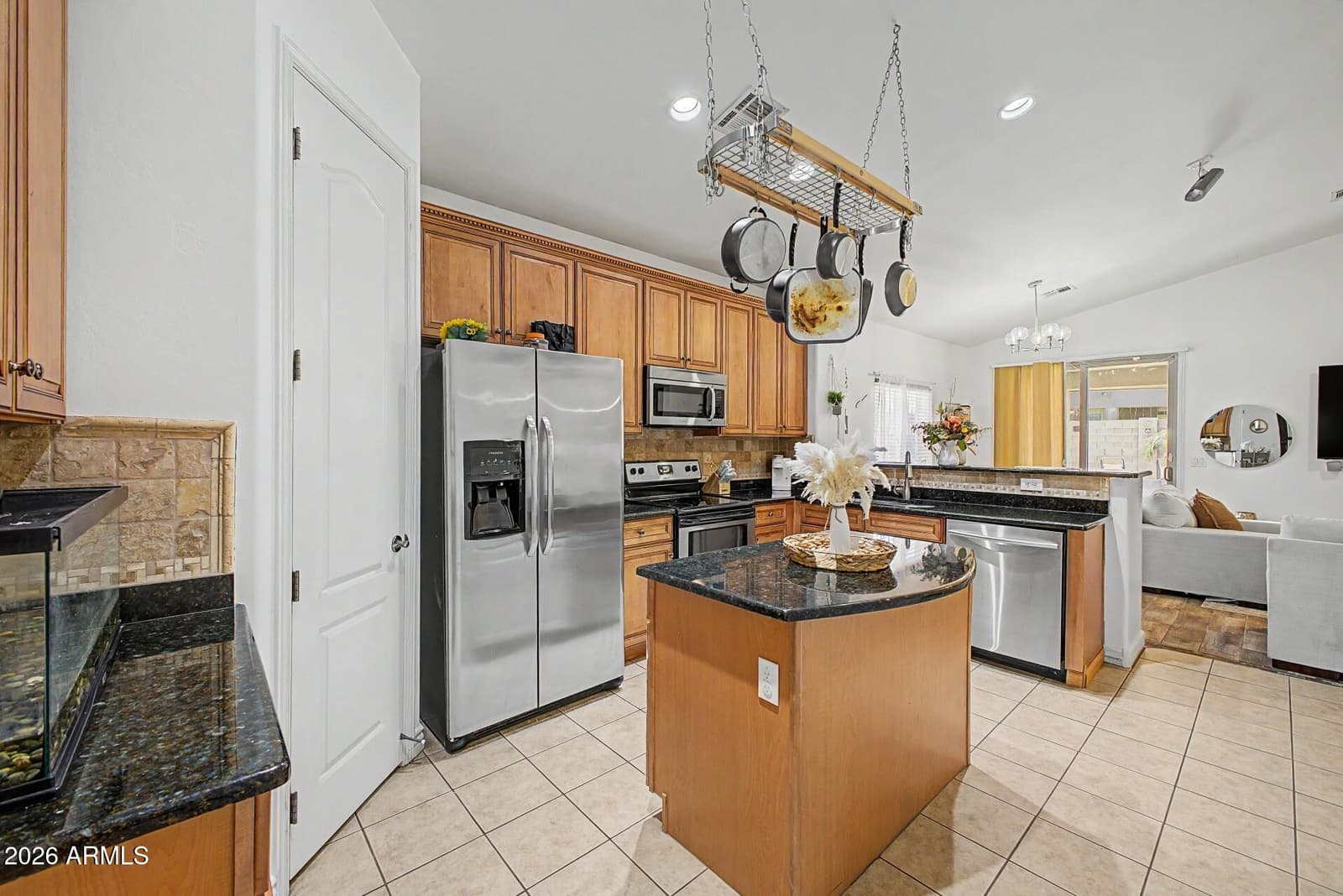 731 W MESQUITE TREE Lane, San Tan Valley, AZ 85143 — photo 13 of 33