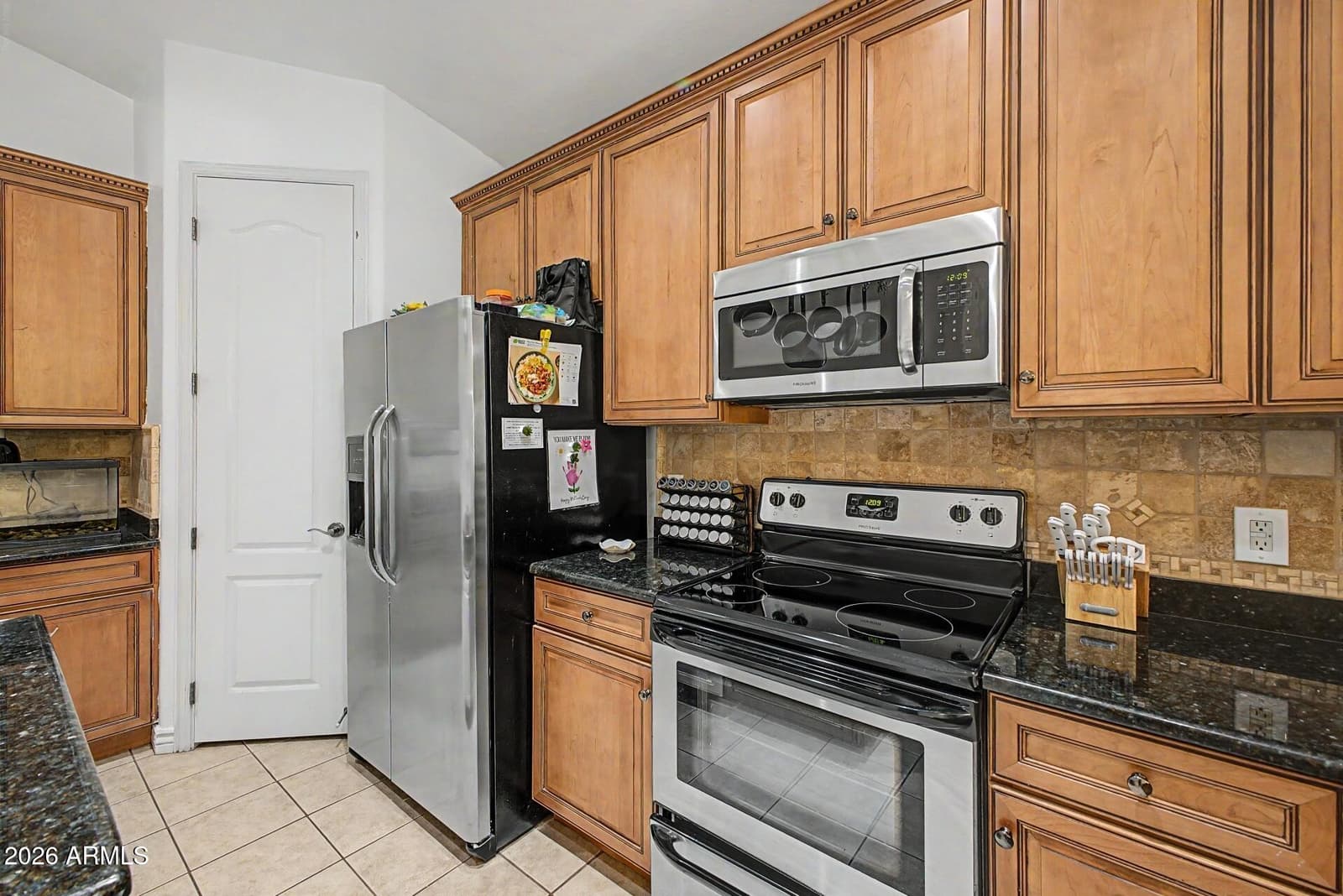 731 W MESQUITE TREE Lane, San Tan Valley, AZ 85143 — photo 16 of 33