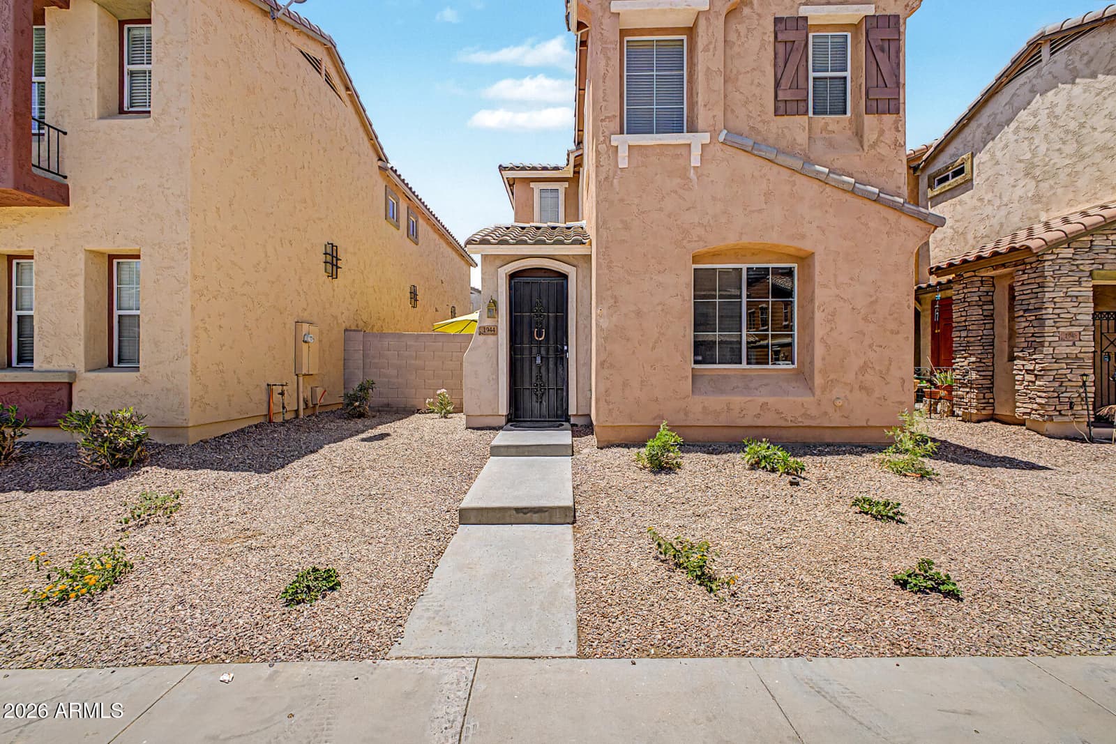 1944 N 77TH Glen, Phoenix, AZ 85035 — photo 2 of 34