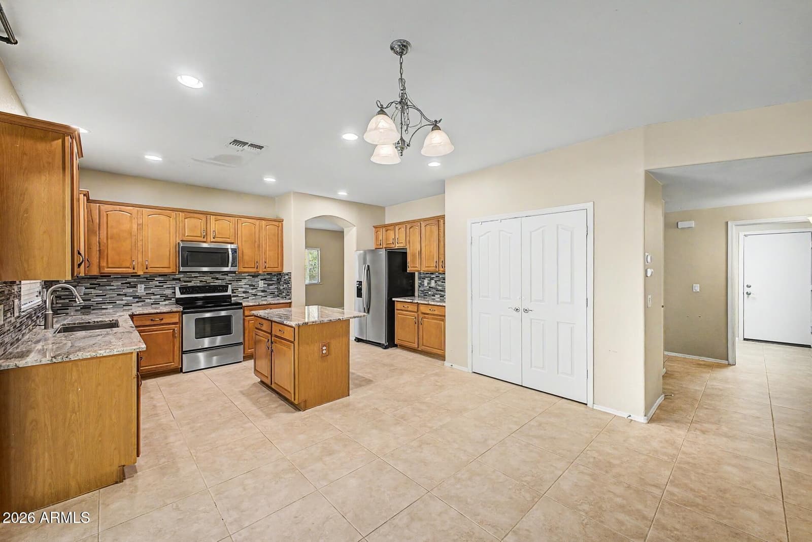 2789 S BUTTE Lane, Gilbert, AZ 85295 — photo 11 of 27