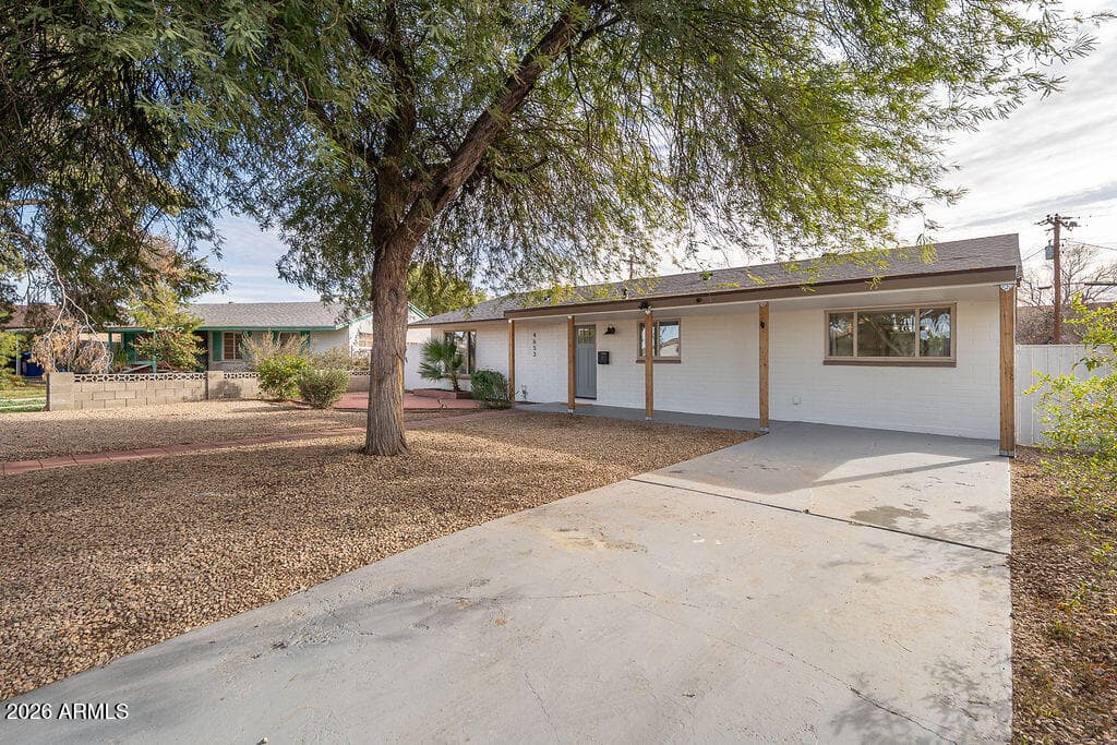 4653 E ALMERIA Road, Phoenix, AZ 85008 — photo 4 of 36