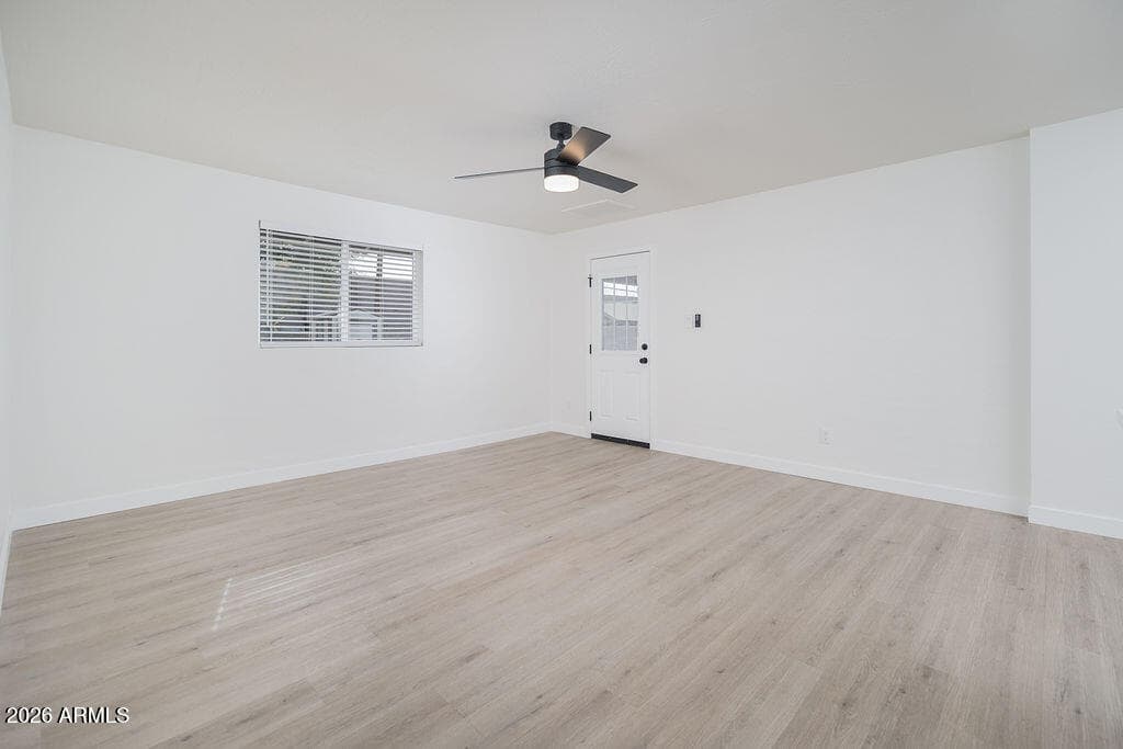 4653 E ALMERIA Road, Phoenix, AZ 85008 — photo 18 of 36
