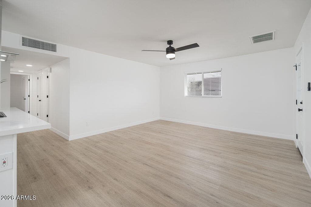 4653 E ALMERIA Road, Phoenix, AZ 85008 — photo 16 of 36