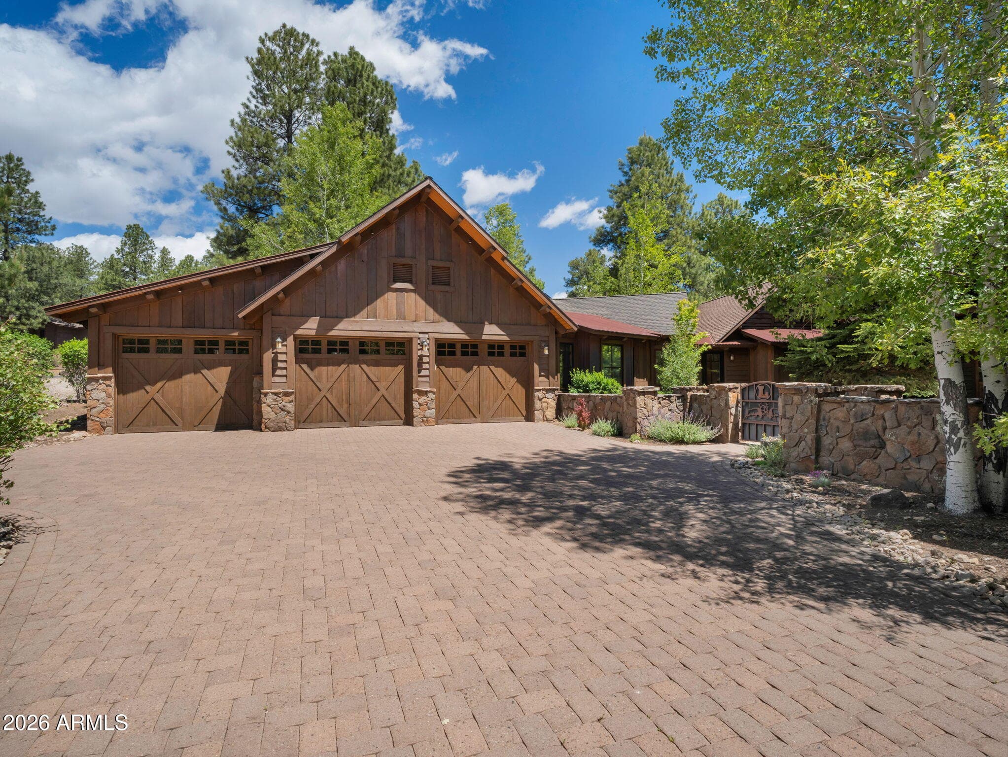 2164 E Del Rae Drive, Flagstaff, AZ 86005 — photo 1 of 69