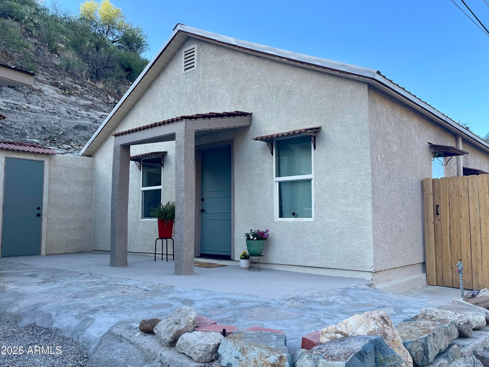199 W SANTEE Street, Globe, AZ 85501 — photo 1 of 1