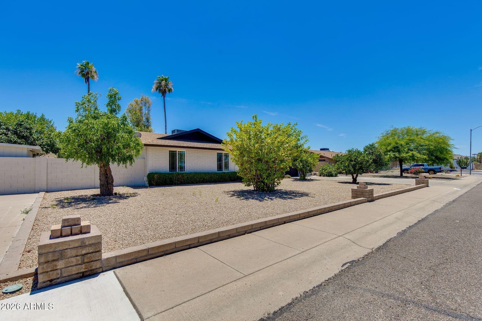 3351 E Desert Cove Avenue, Phoenix, AZ 85028 — photo 3 of 45