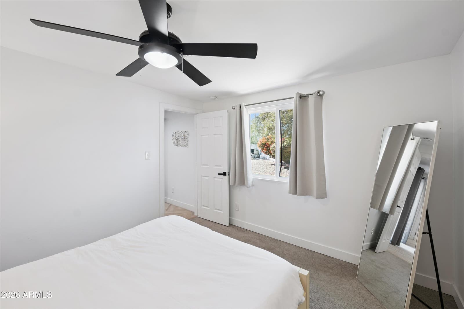 1720 W SUNNYSLOPE Lane, Phoenix, AZ 85021 — photo 33 of 54