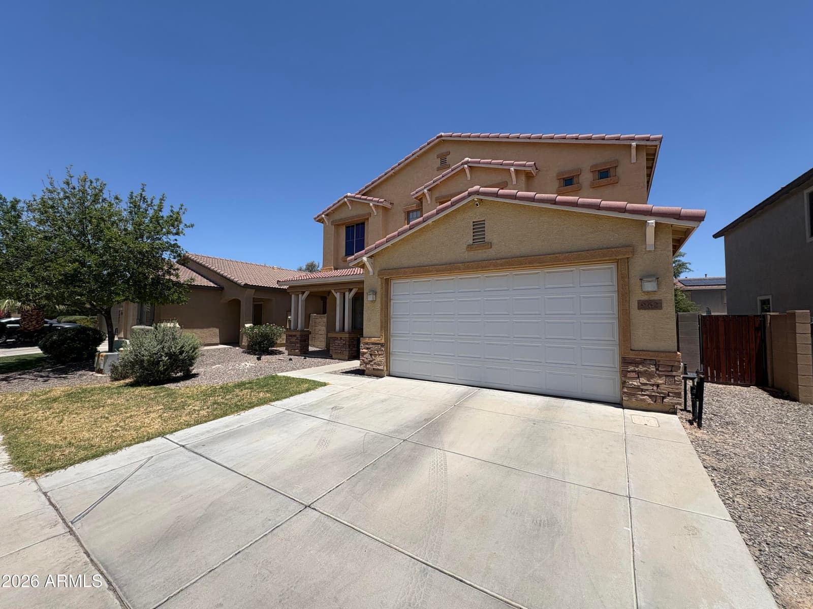 962 E SADDLEBACK Place, San Tan Valley, AZ 85143 — photo 3 of 18