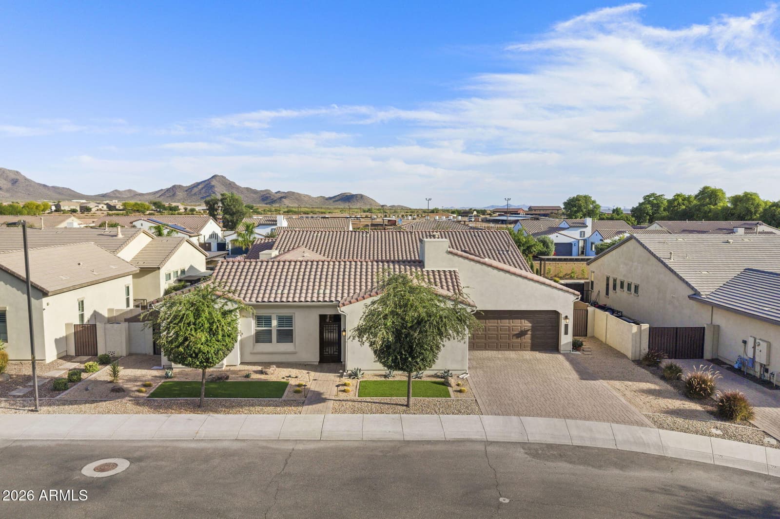 1823 E WATFORD Court, Gilbert, AZ 85298 — photo 2 of 39