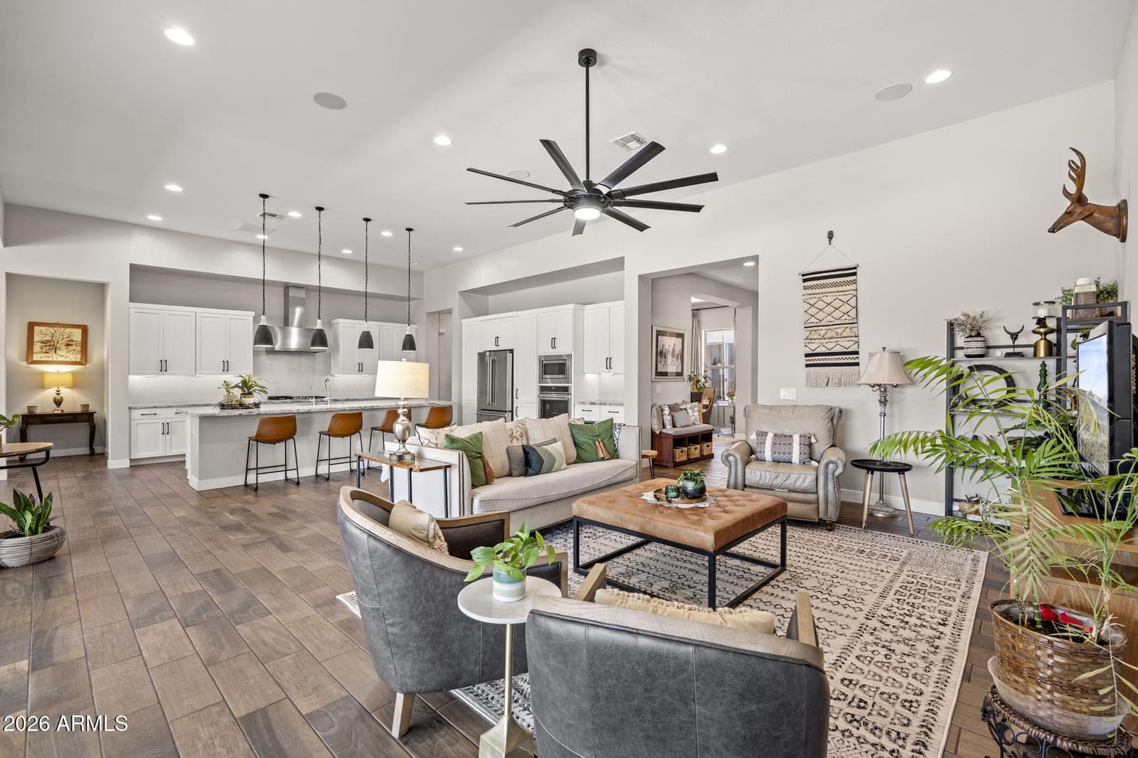 1823 E WATFORD Court, Gilbert, AZ 85298 — photo 4 of 39
