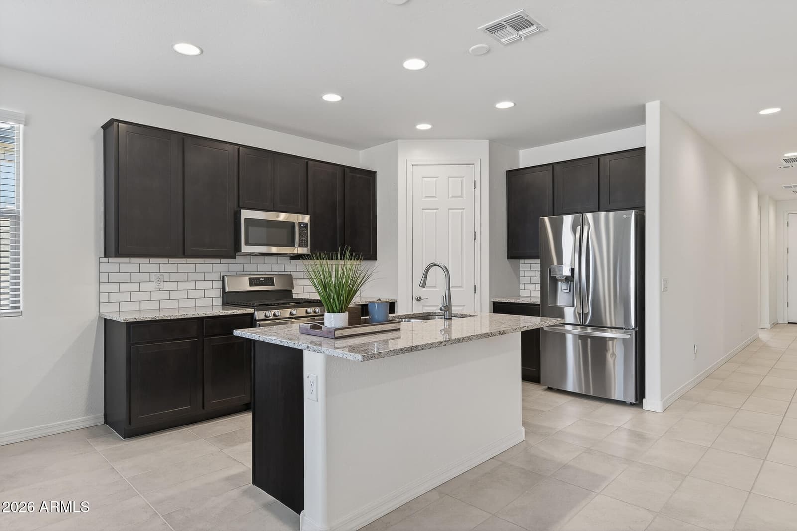 2040 N 210TH Avenue, Buckeye, AZ 85396 — photo 5 of 52