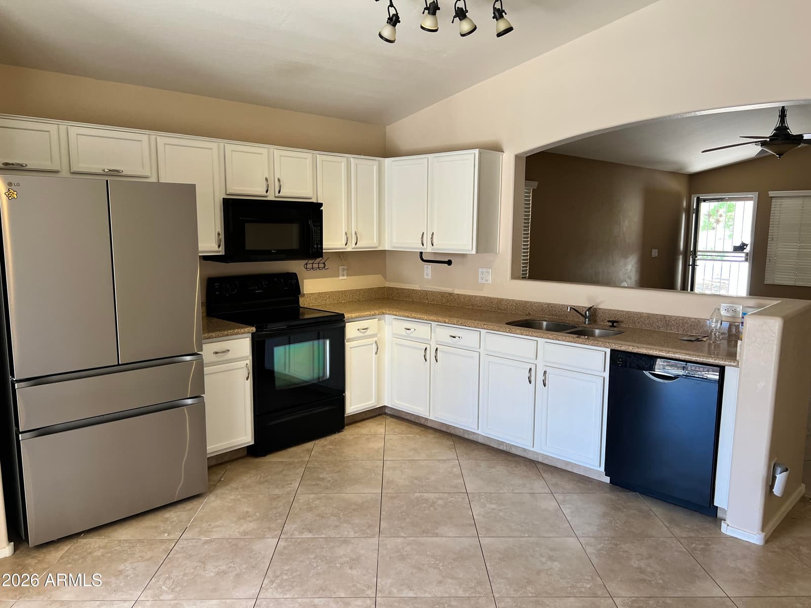 43669 W WILD HORSE Trail, Maricopa, AZ 85138 — photo 4 of 31