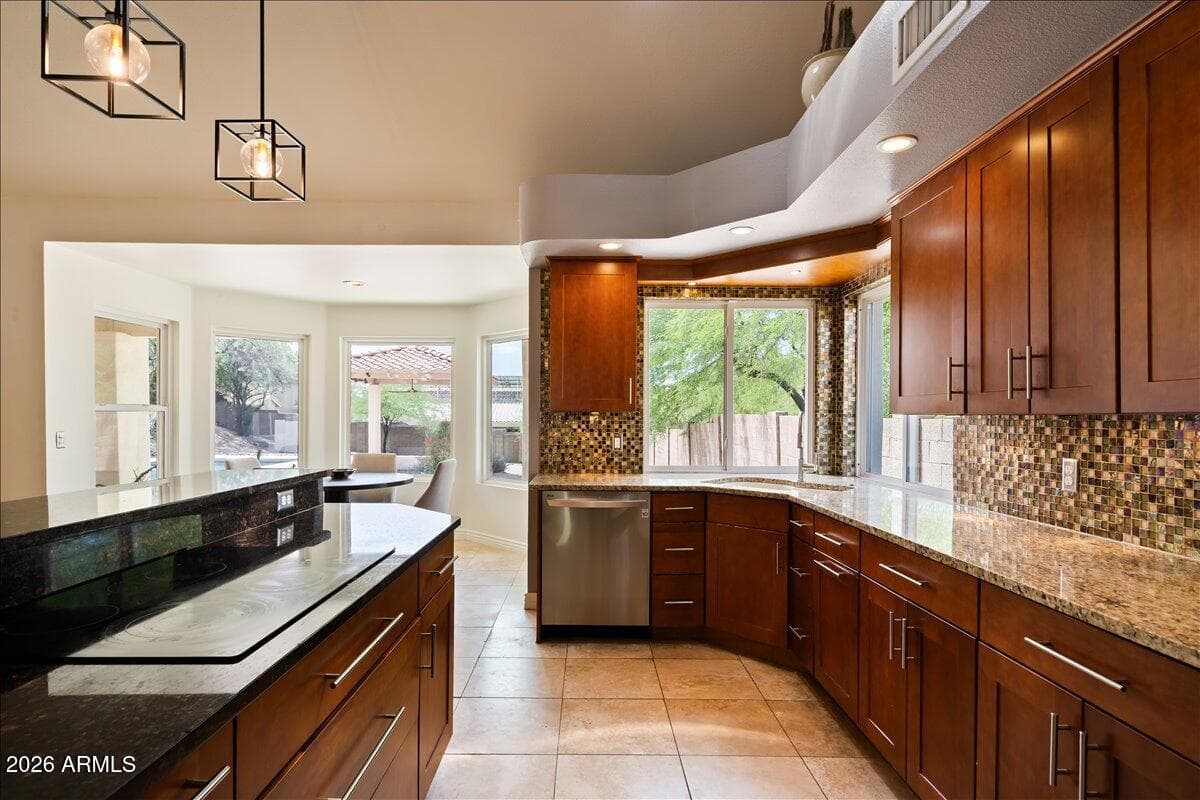 1221 E CLAIRE Drive, Phoenix, AZ 85022 — photo 18 of 52