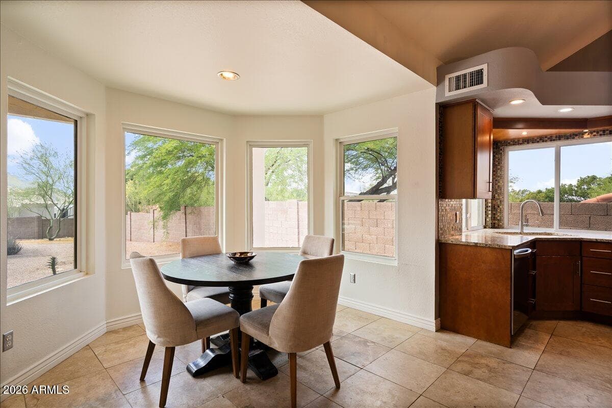 1221 E CLAIRE Drive, Phoenix, AZ 85022 — photo 11 of 52
