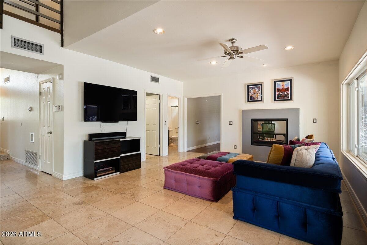 1221 E CLAIRE Drive, Phoenix, AZ 85022 — photo 8 of 52