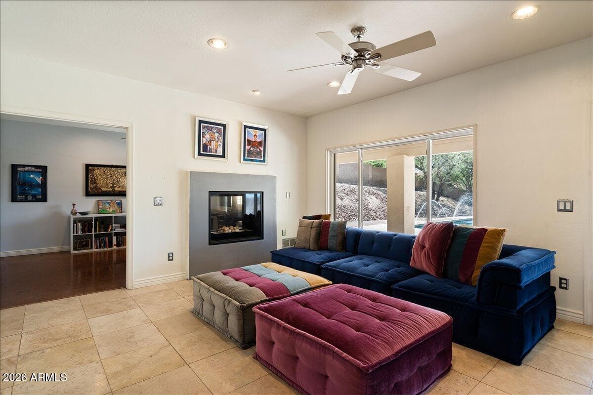 1221 E CLAIRE Drive, Phoenix, AZ 85022 — photo 7 of 52
