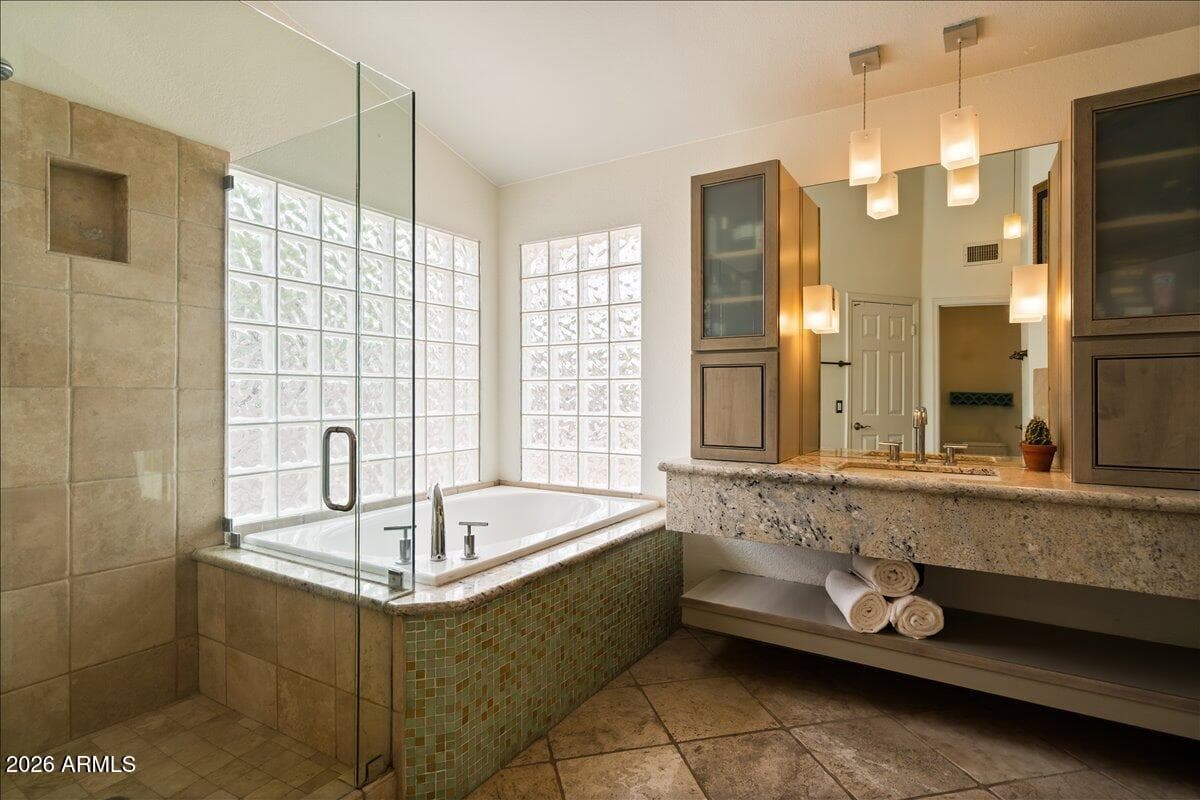 1221 E CLAIRE Drive, Phoenix, AZ 85022 — photo 33 of 52