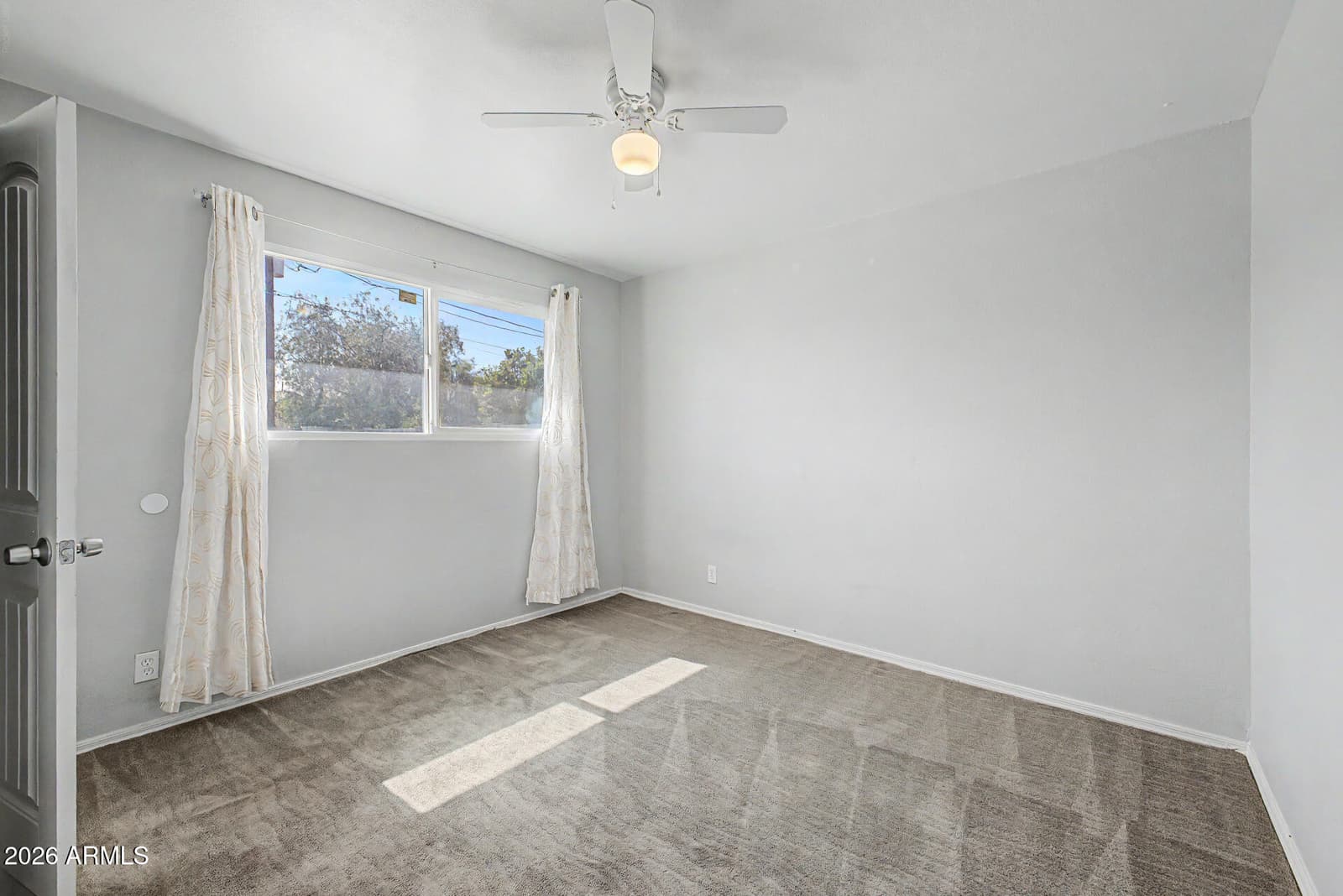 13212 N 31ST Avenue, Phoenix, AZ 85029 — photo 10 of 14
