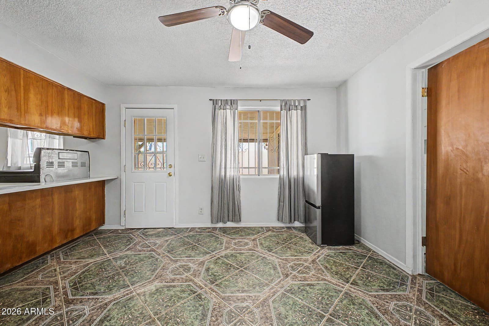 737 S ELM, Mesa, AZ 85202 — photo 17 of 38