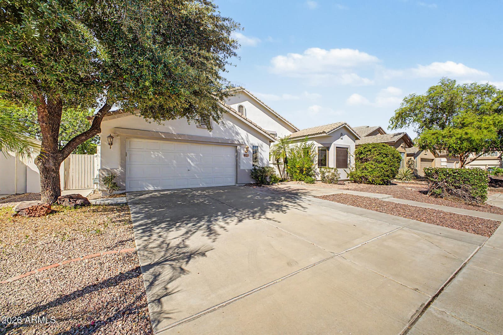 7990 W YUKON Drive, Peoria, AZ 85382 — photo 2 of 33