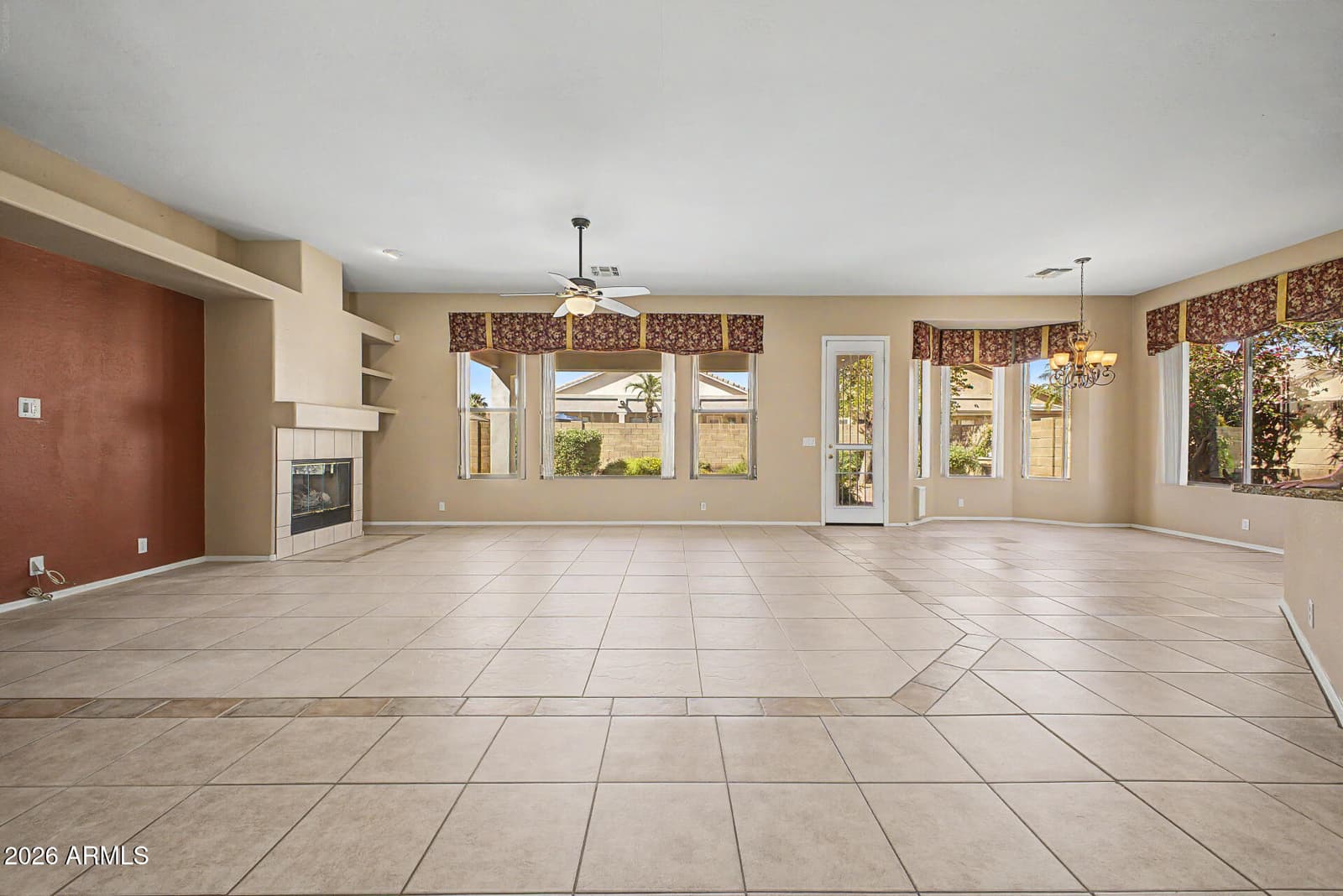 7990 W YUKON Drive, Peoria, AZ 85382 — photo 4 of 33