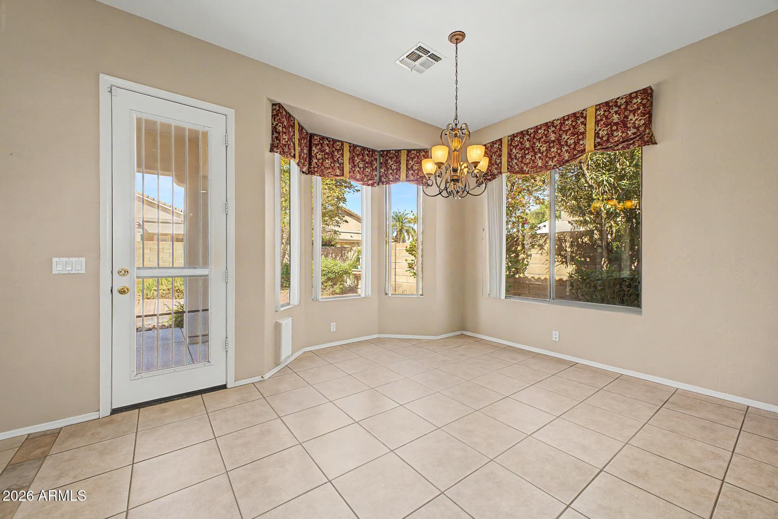 7990 W YUKON Drive, Peoria, AZ 85382 — photo 8 of 33