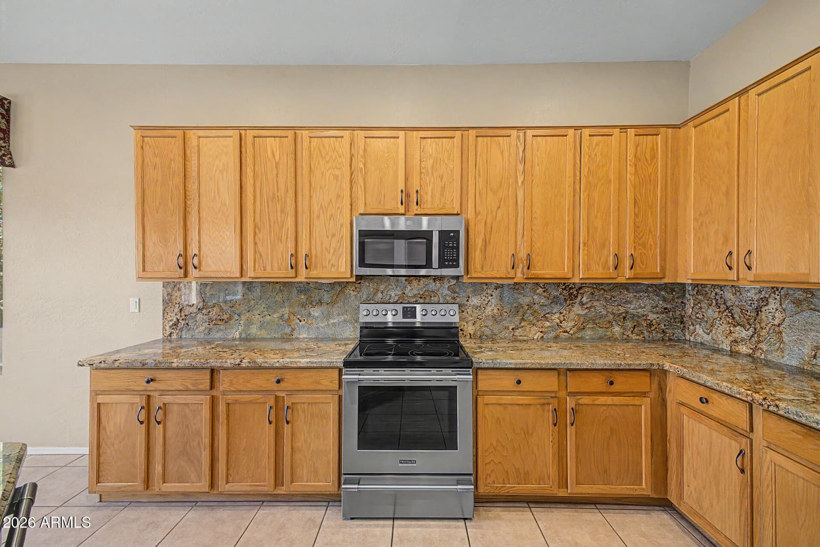 7990 W YUKON Drive, Peoria, AZ 85382 — photo 12 of 33