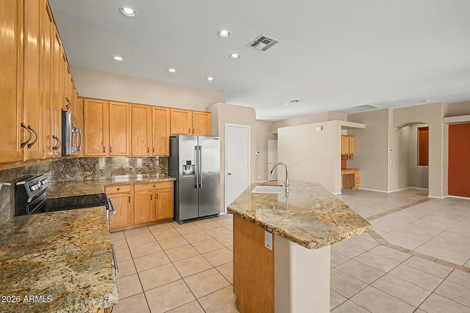 7990 W YUKON Drive, Peoria, AZ 85382 — photo 14 of 33