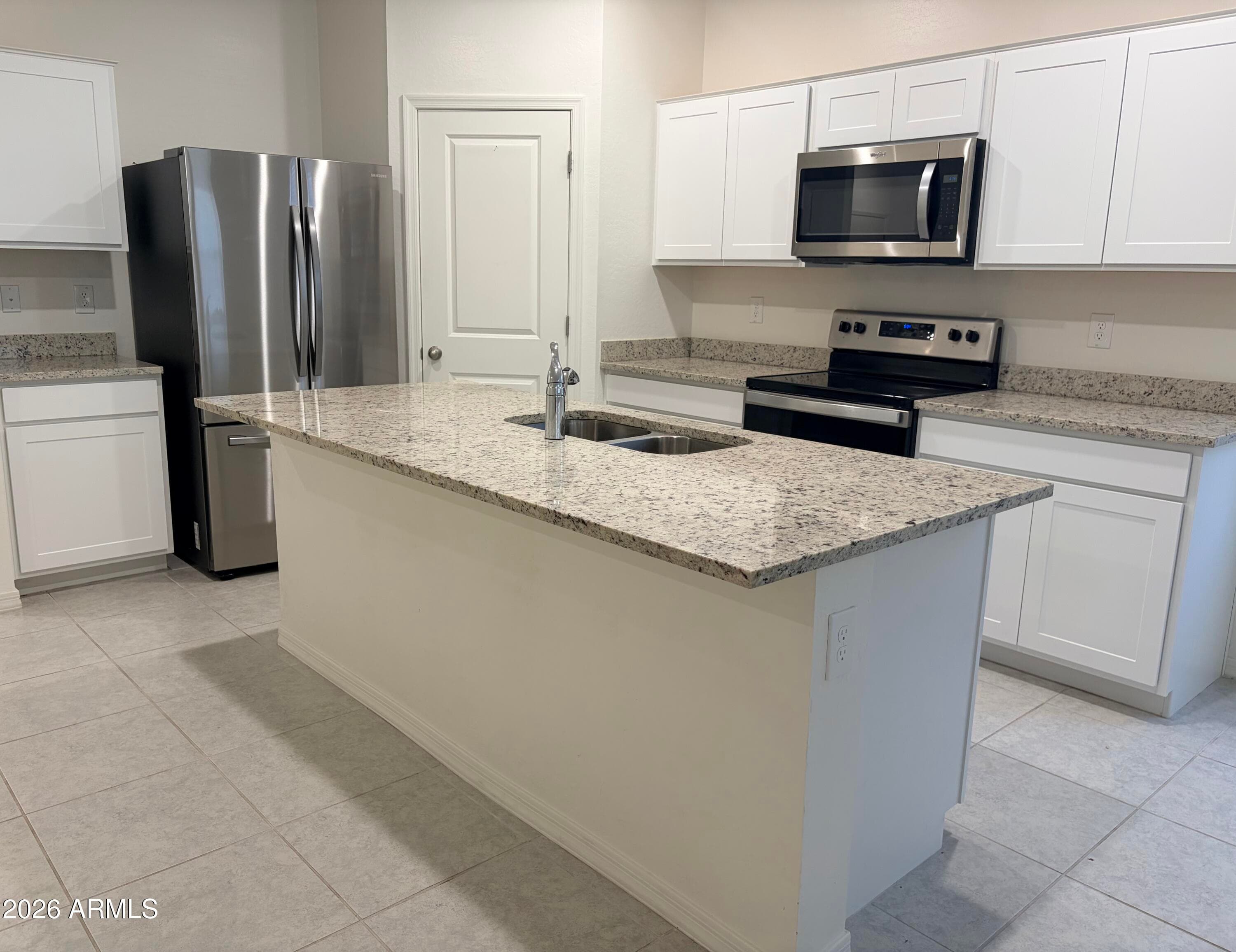 25587 N BOREAS Road, Florence, AZ 85132 — photo 8 of 29