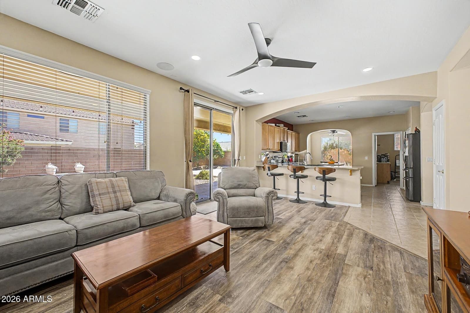 91 W ROADRUNNER Drive, Chandler, AZ 85286 — photo 4 of 51
