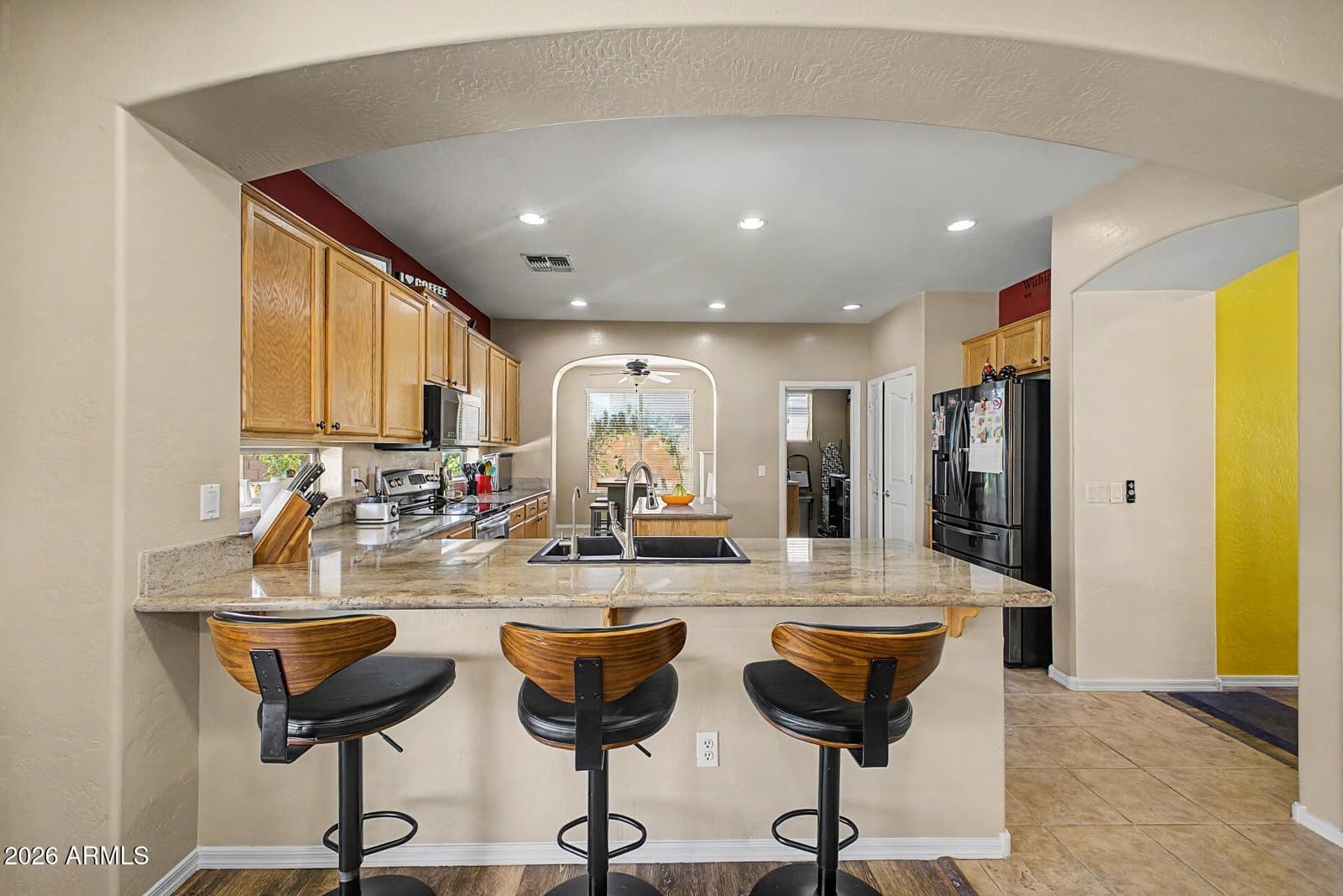 91 W ROADRUNNER Drive, Chandler, AZ 85286 — photo 5 of 51