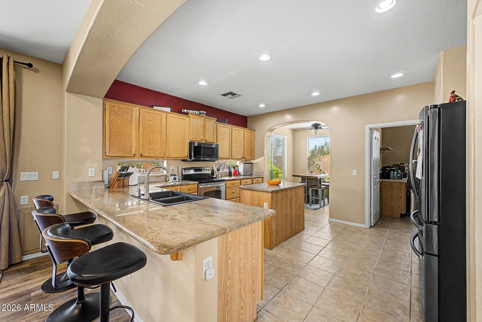 91 W ROADRUNNER Drive, Chandler, AZ 85286 — photo 12 of 51