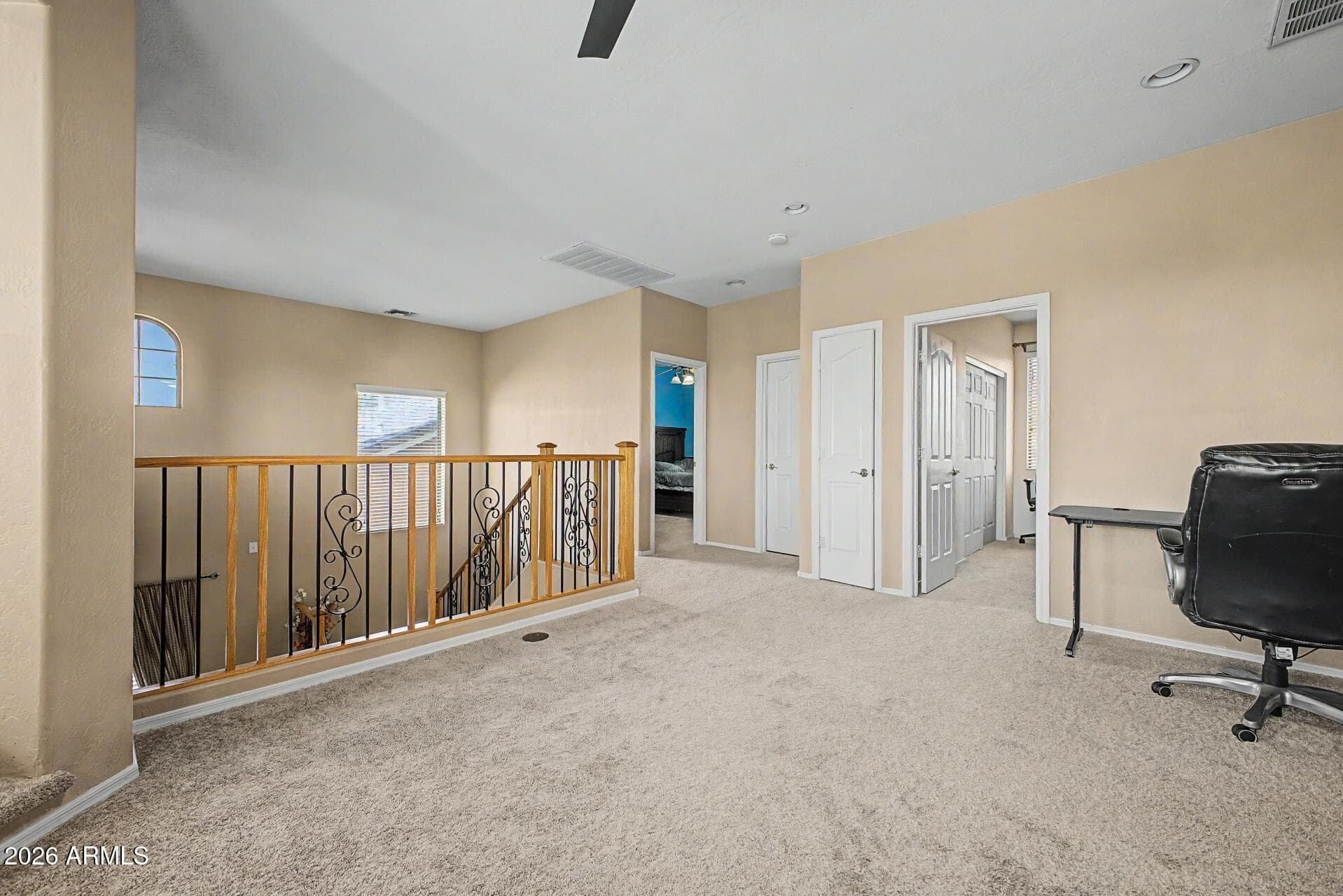 91 W ROADRUNNER Drive, Chandler, AZ 85286 — photo 7 of 51