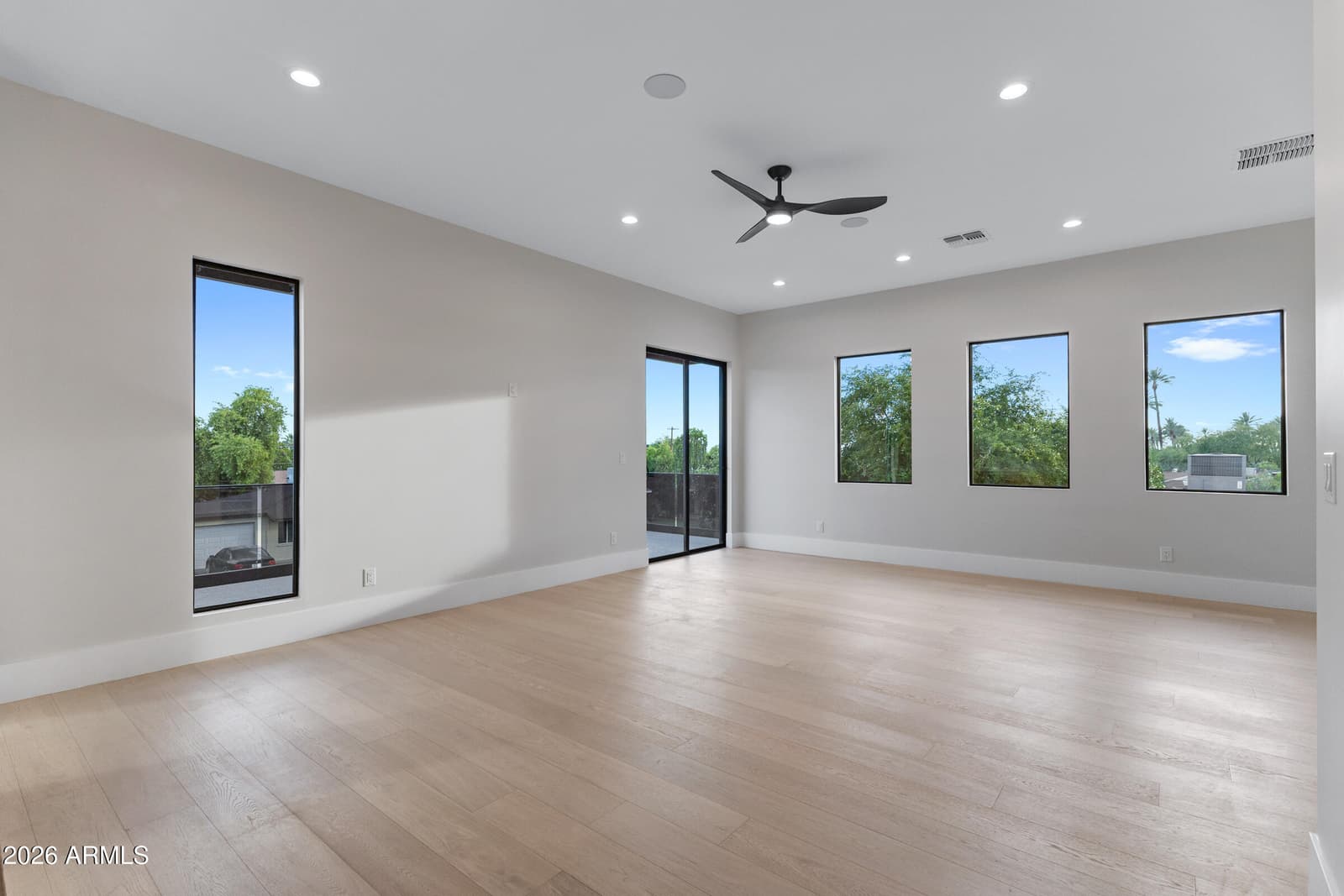 4422 E ROMA Avenue, Phoenix, AZ 85018 — photo 25 of 72
