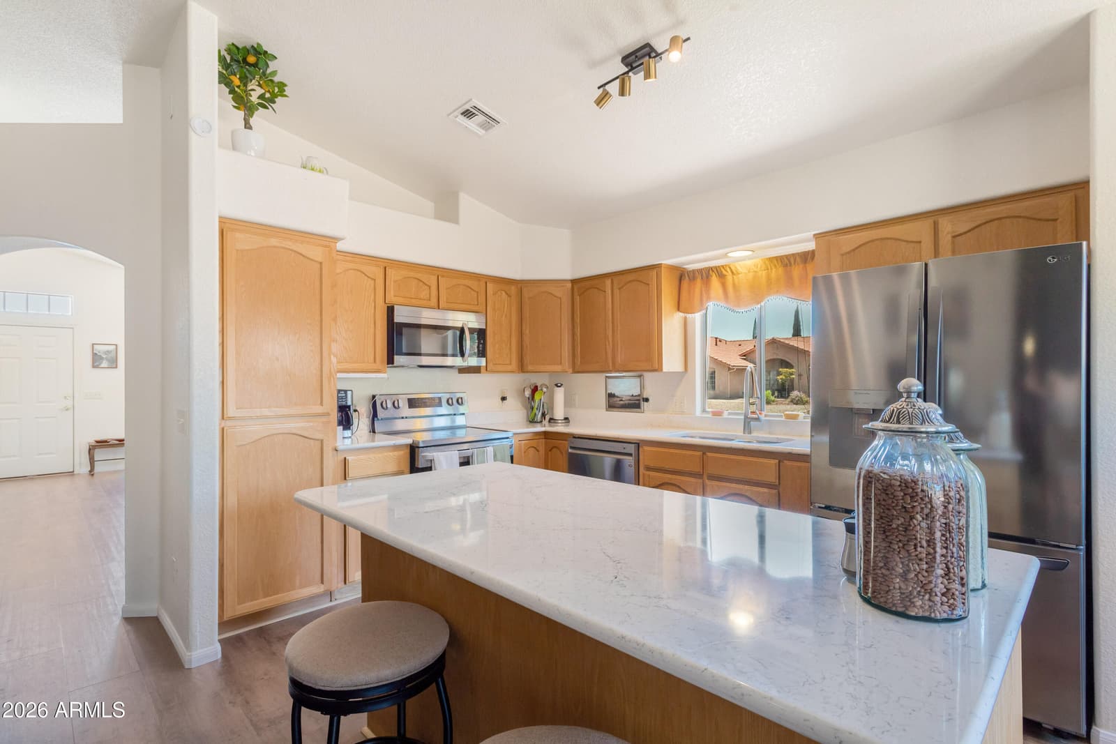 3792 VIA LAS PAMPAS, Sierra Vista, AZ 85650 — photo 13 of 46