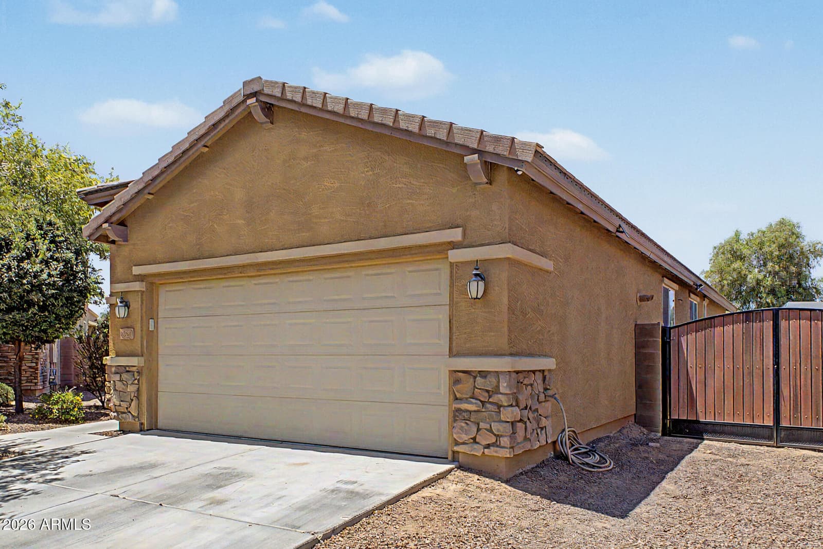 42050 W RAMONA Street, Maricopa, AZ 85138 — photo 5 of 59