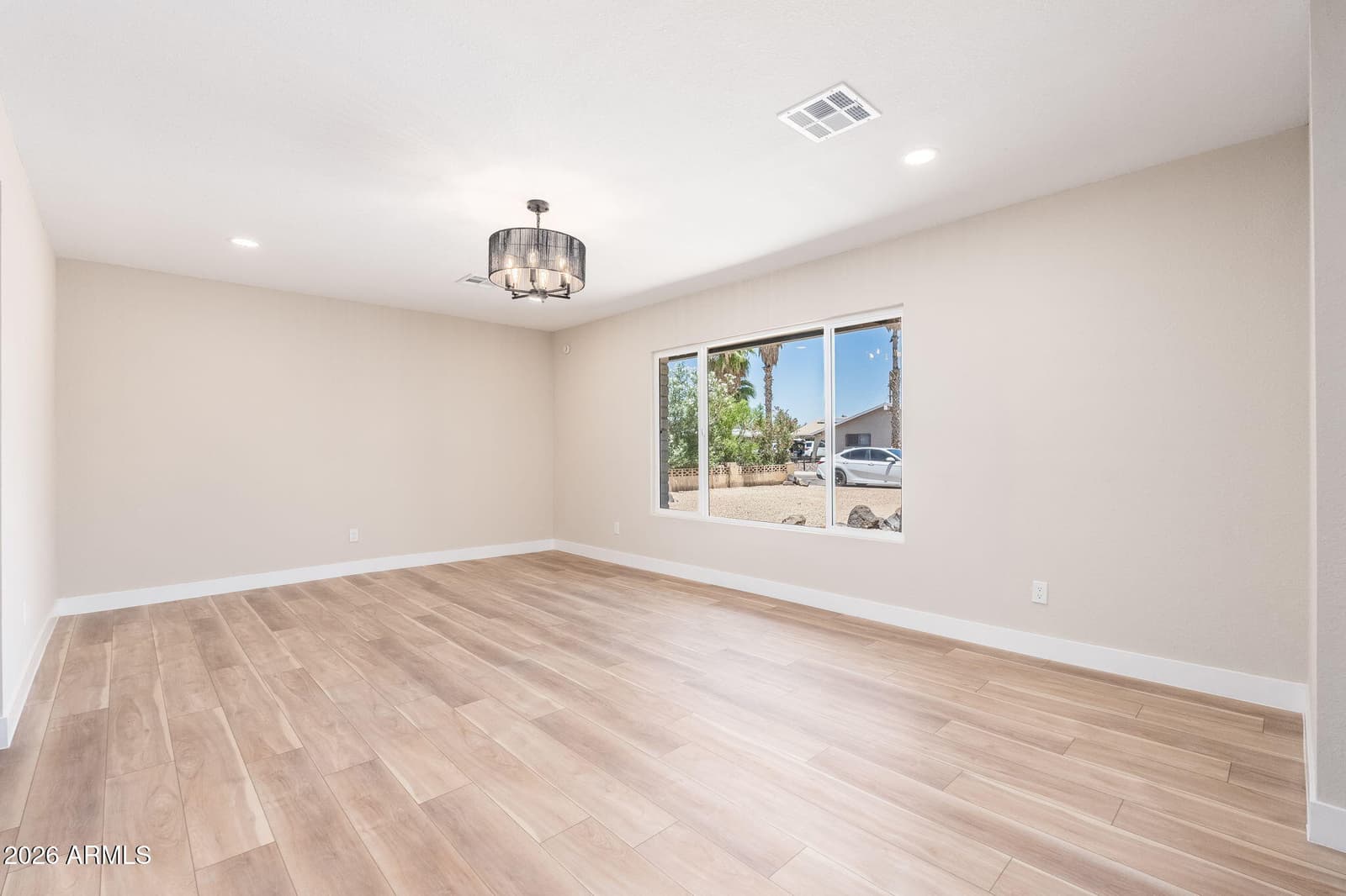 4201 W LUKE Avenue, Phoenix, AZ 85019 — photo 17 of 34