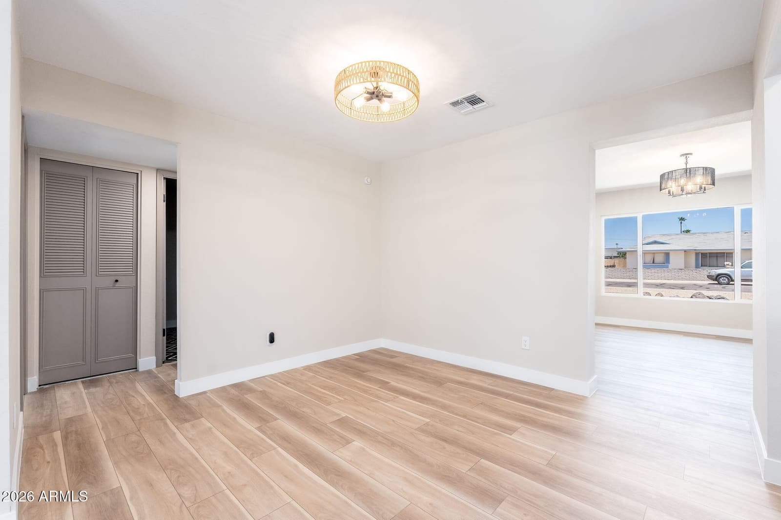 4201 W LUKE Avenue, Phoenix, AZ 85019 — photo 16 of 34
