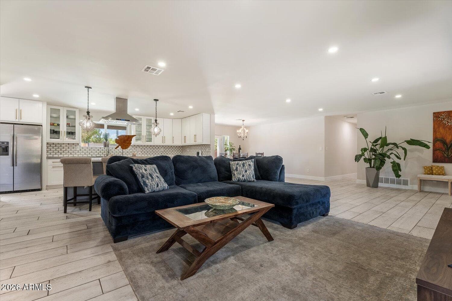 735 E NORTHERN Avenue, Phoenix, AZ 85020 — photo 13 of 41
