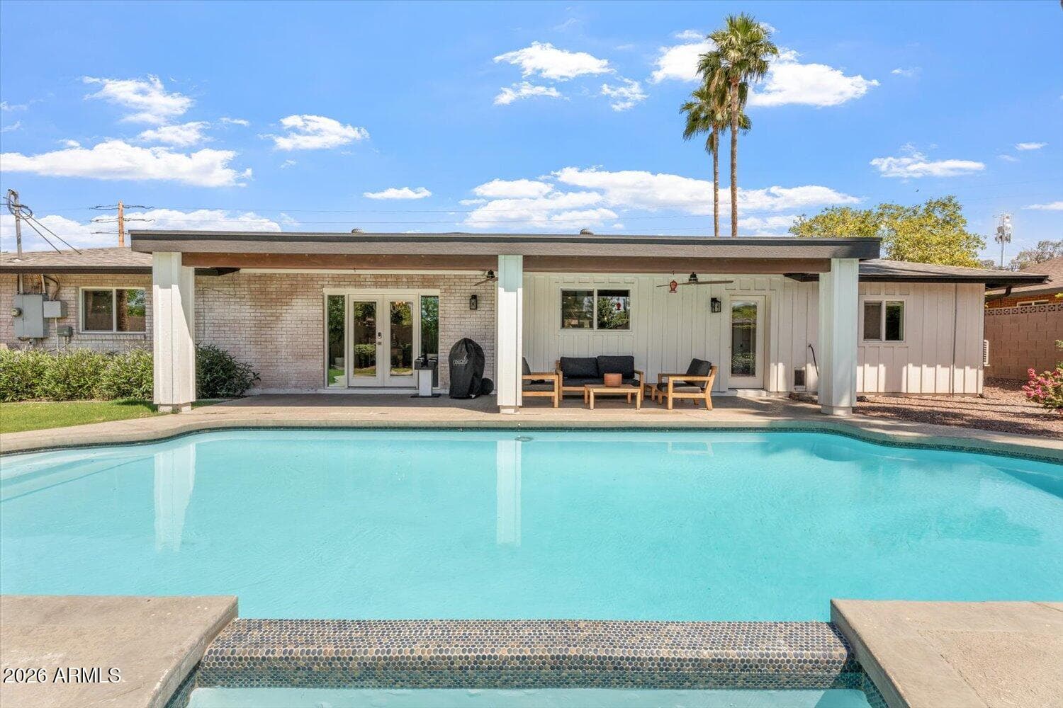 735 E NORTHERN Avenue, Phoenix, AZ 85020 — photo 23 of 41