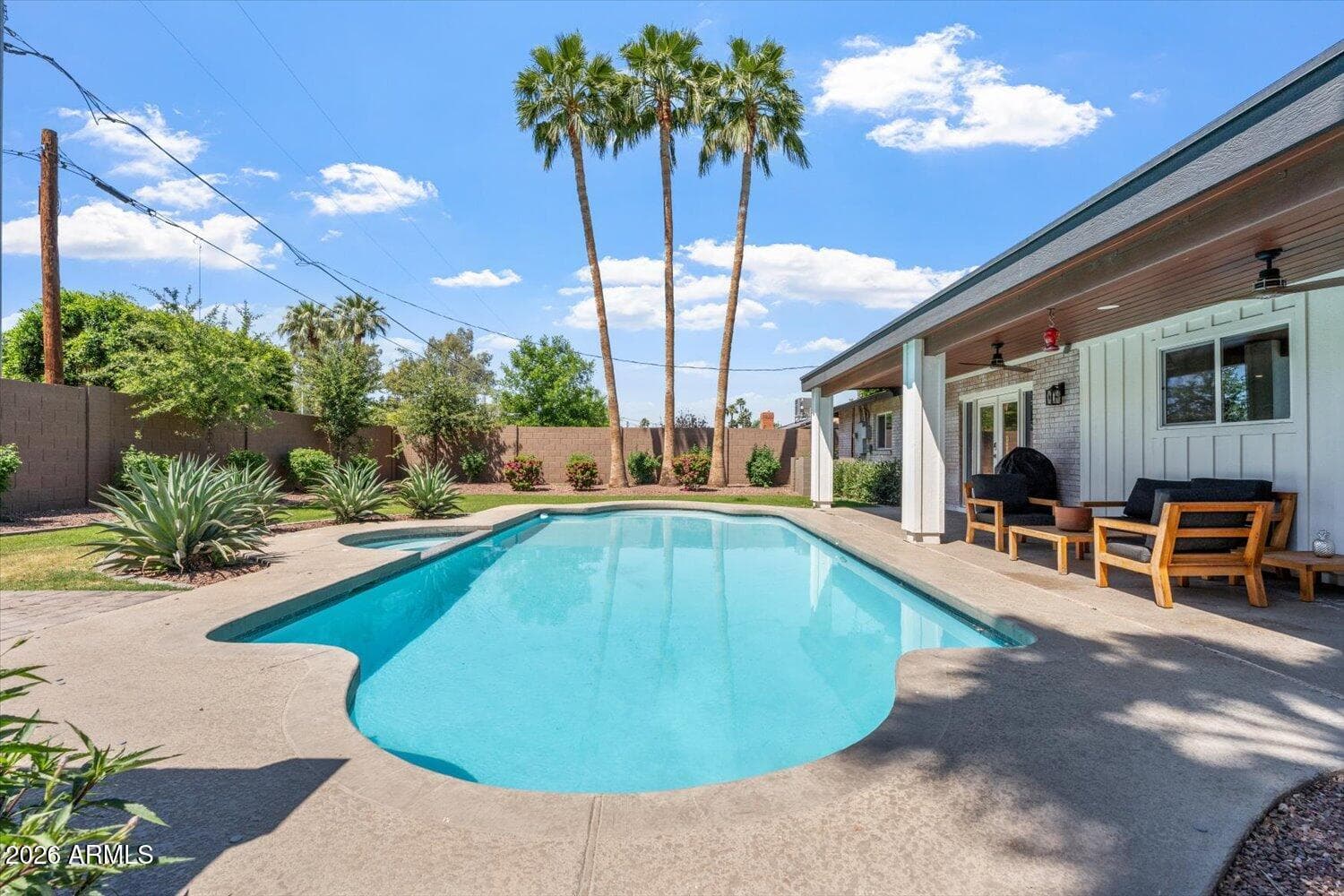 735 E NORTHERN Avenue, Phoenix, AZ 85020 — photo 24 of 41