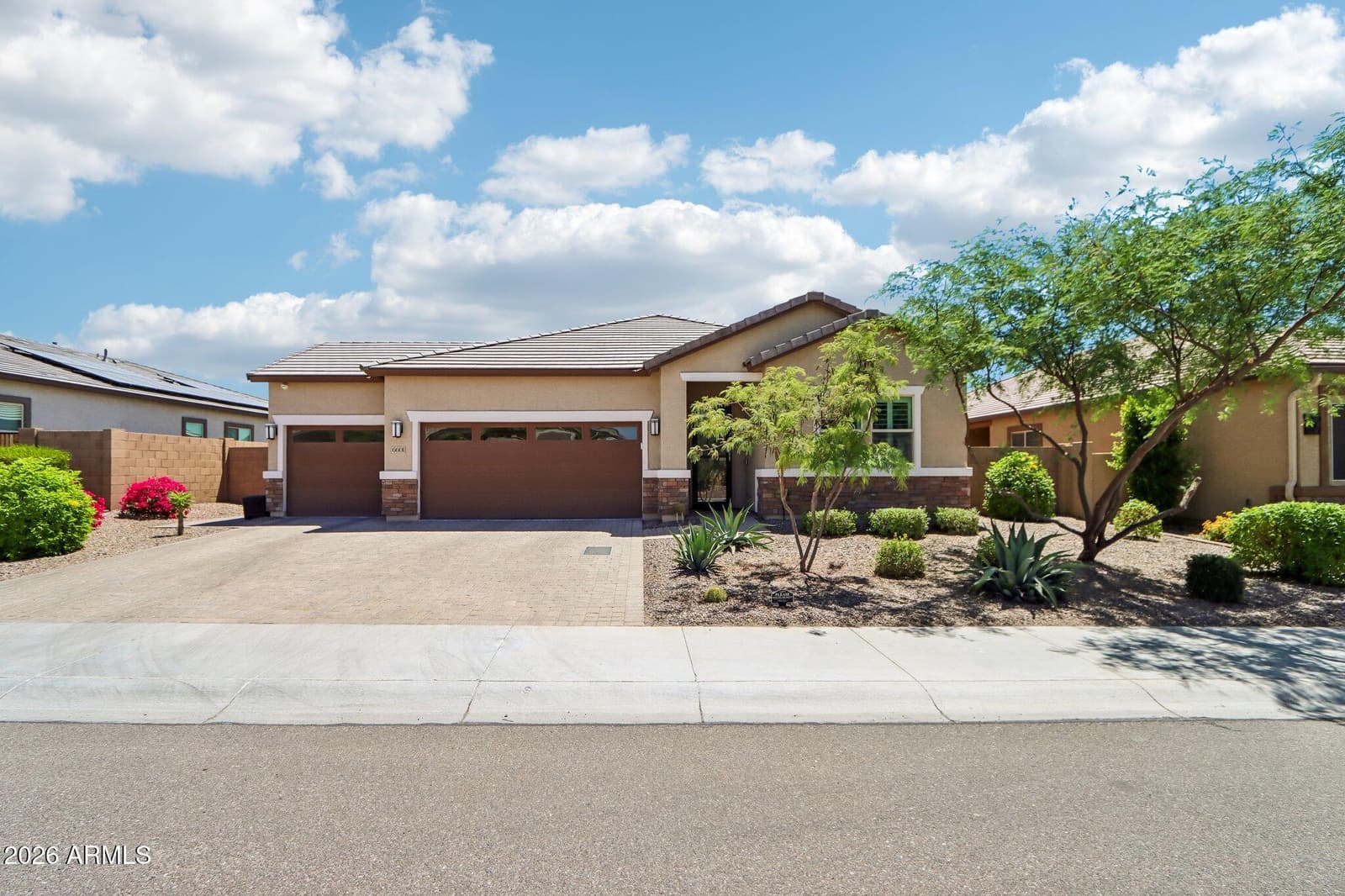 6601 N 127TH Drive, Glendale, AZ 85307 — photo 2 of 38