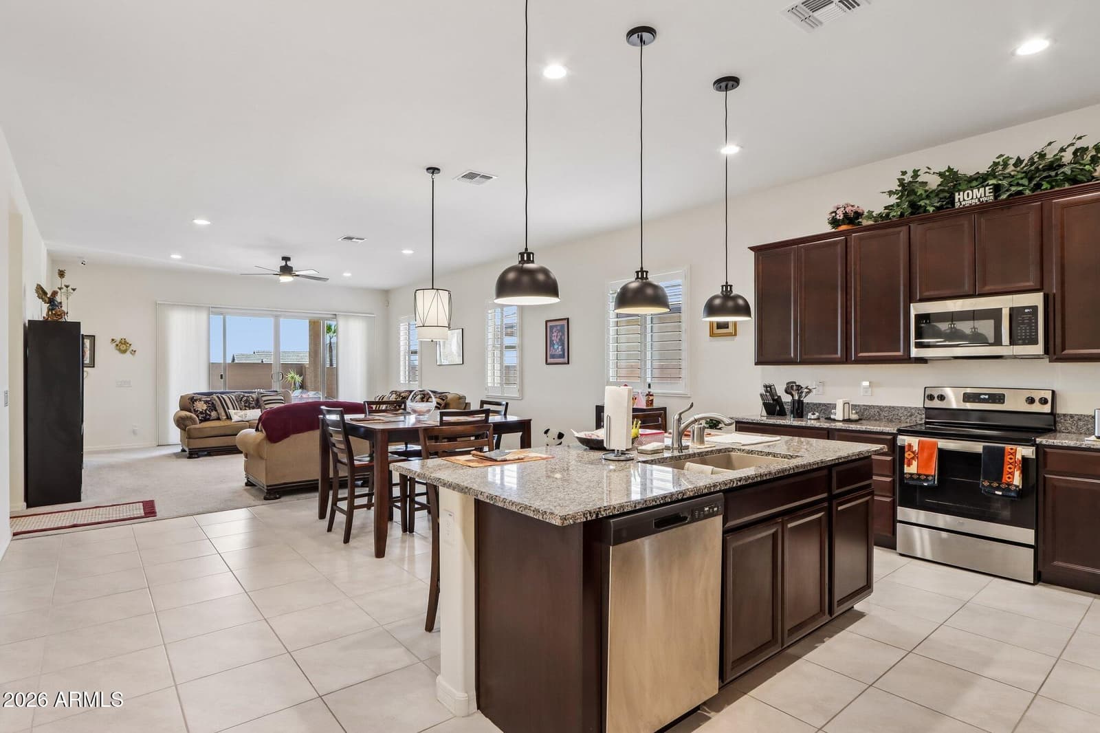 6601 N 127TH Drive, Glendale, AZ 85307 — photo 12 of 38