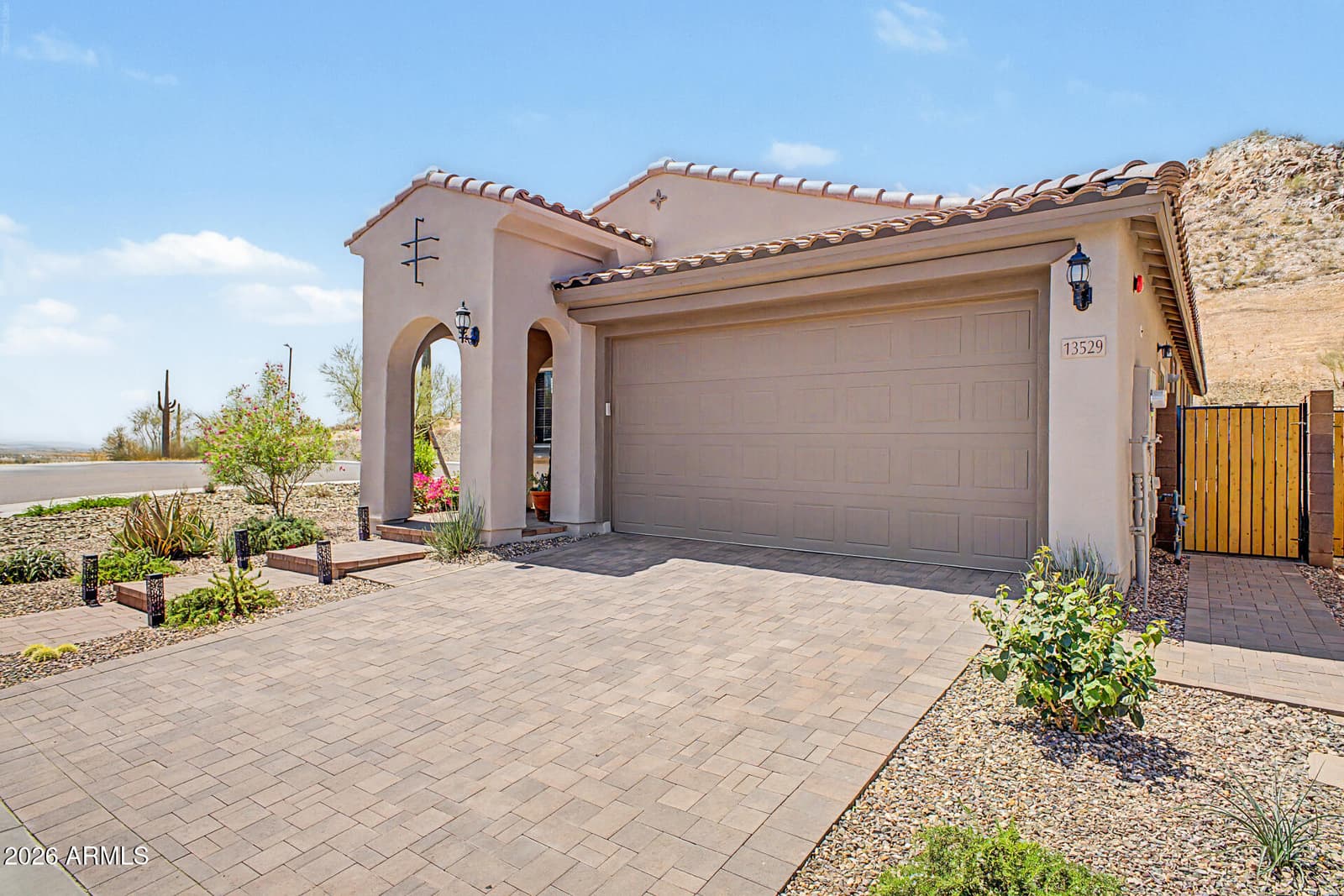 13529 W CALLE DE POMPAS, Peoria, AZ 85383 — photo 2 of 30