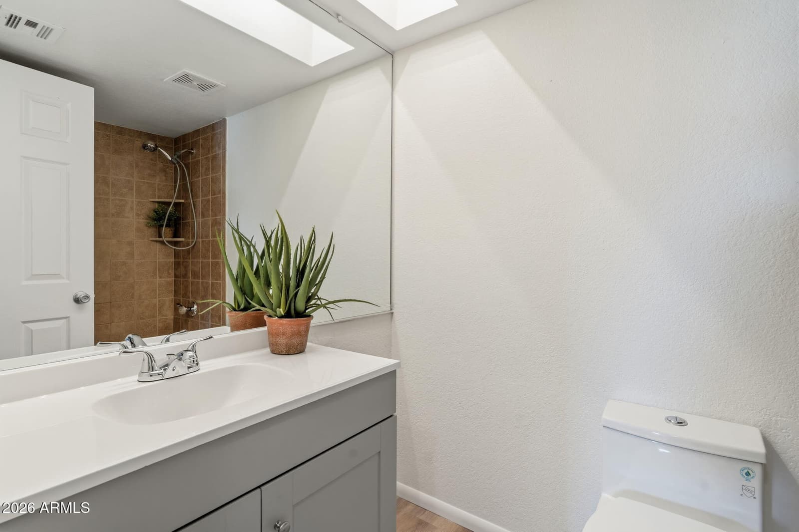 3601 W TIERRA BUENA Lane 241, Phoenix, AZ 85053 — photo 20 of 24