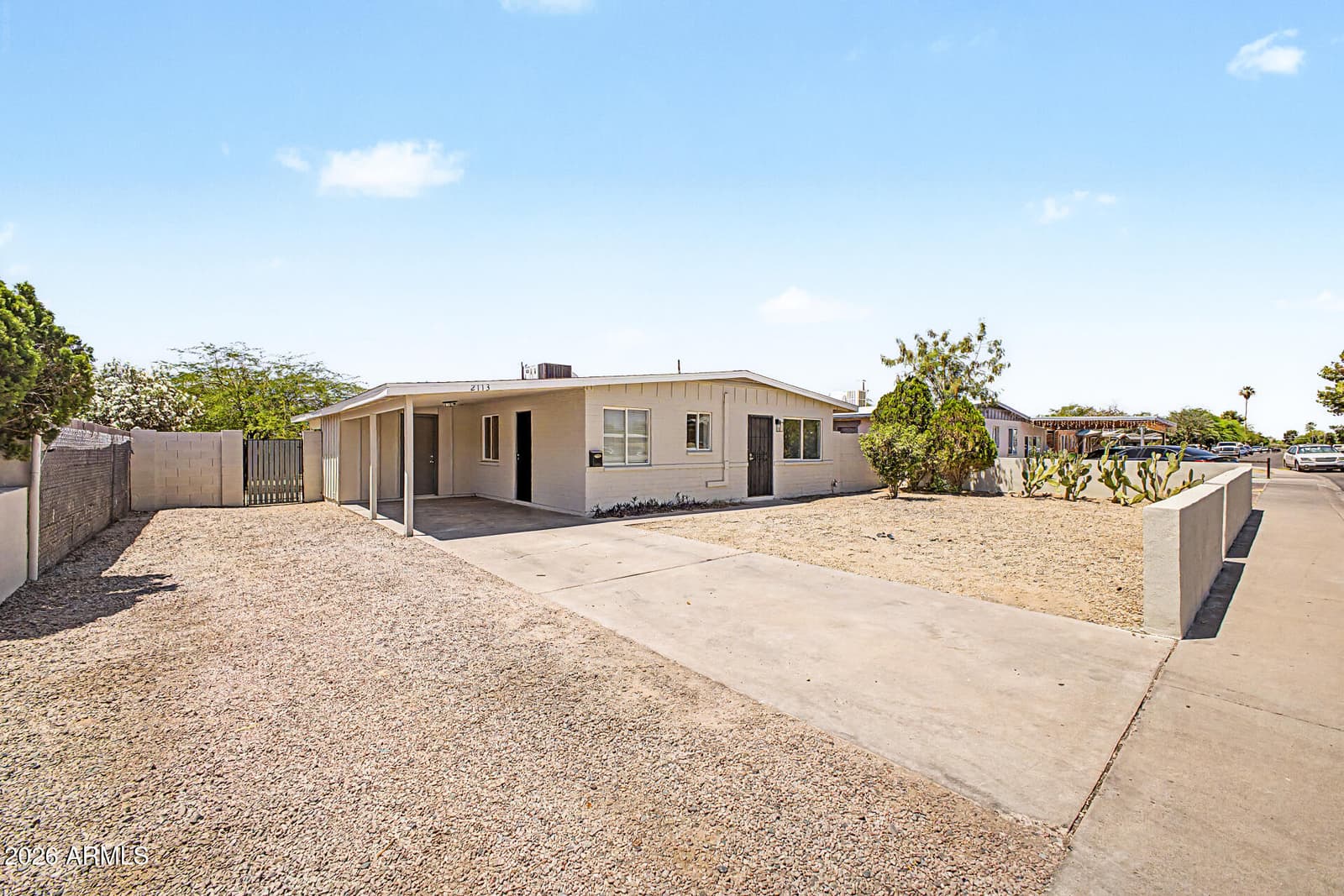 2113 W LUPINE Avenue, Phoenix, AZ 85029 — photo 1 of 24