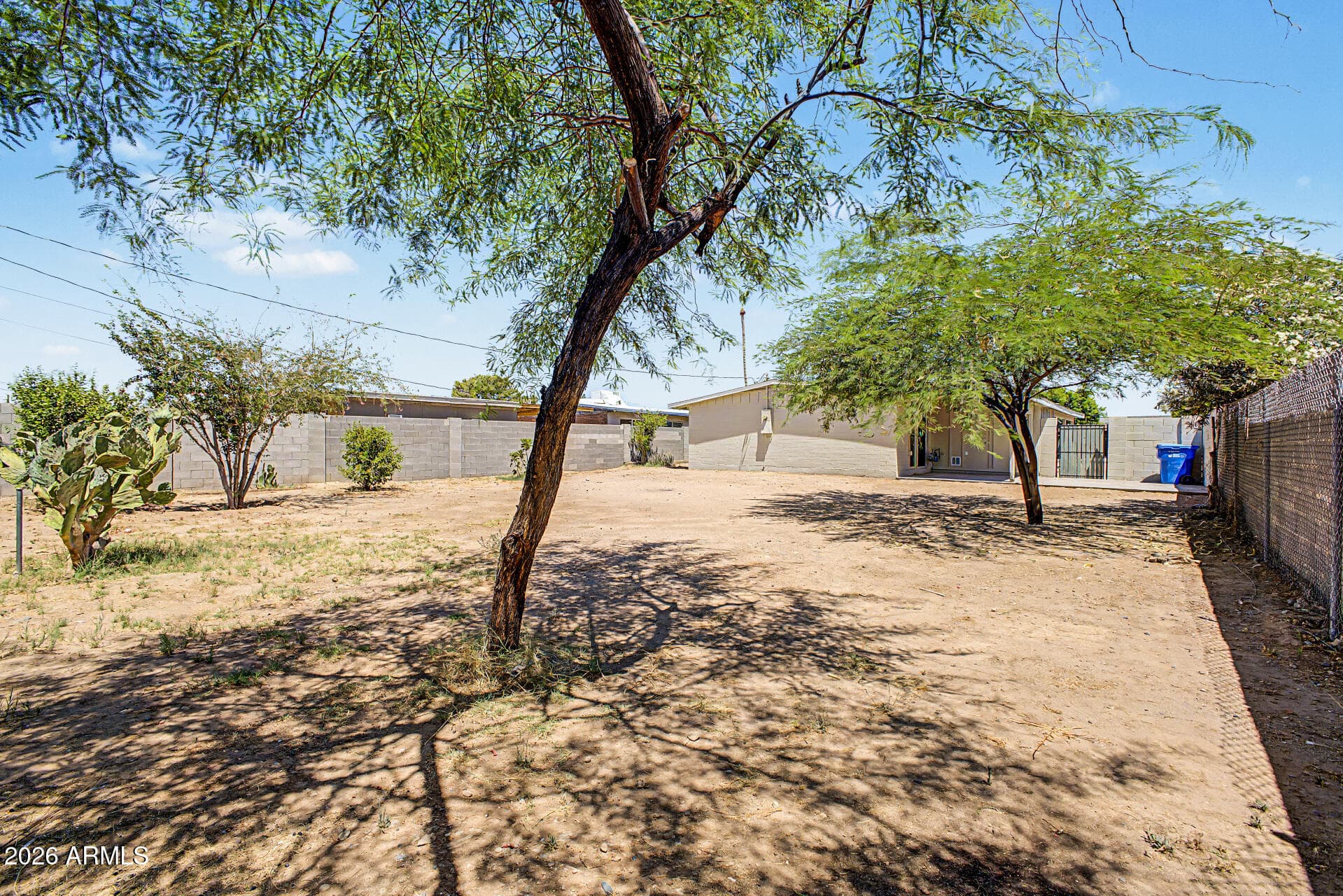 2113 W LUPINE Avenue, Phoenix, AZ 85029 — photo 21 of 24